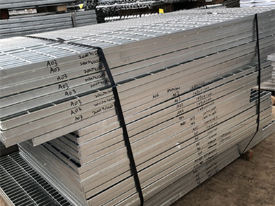 江蘇鎮江熱浸鋅格柵板已發(fā)貨李經理注意查收